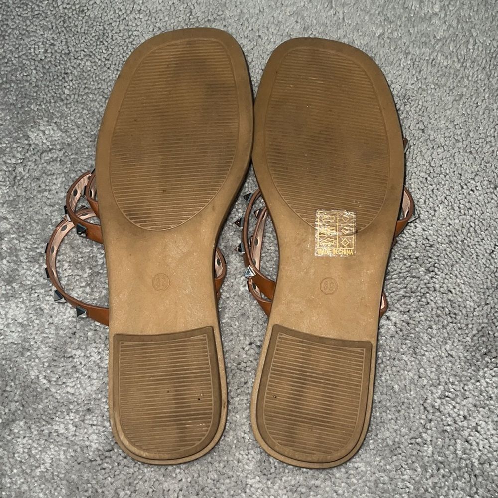 Studded Decor Sandals 🤎 - Picture 4 of 6